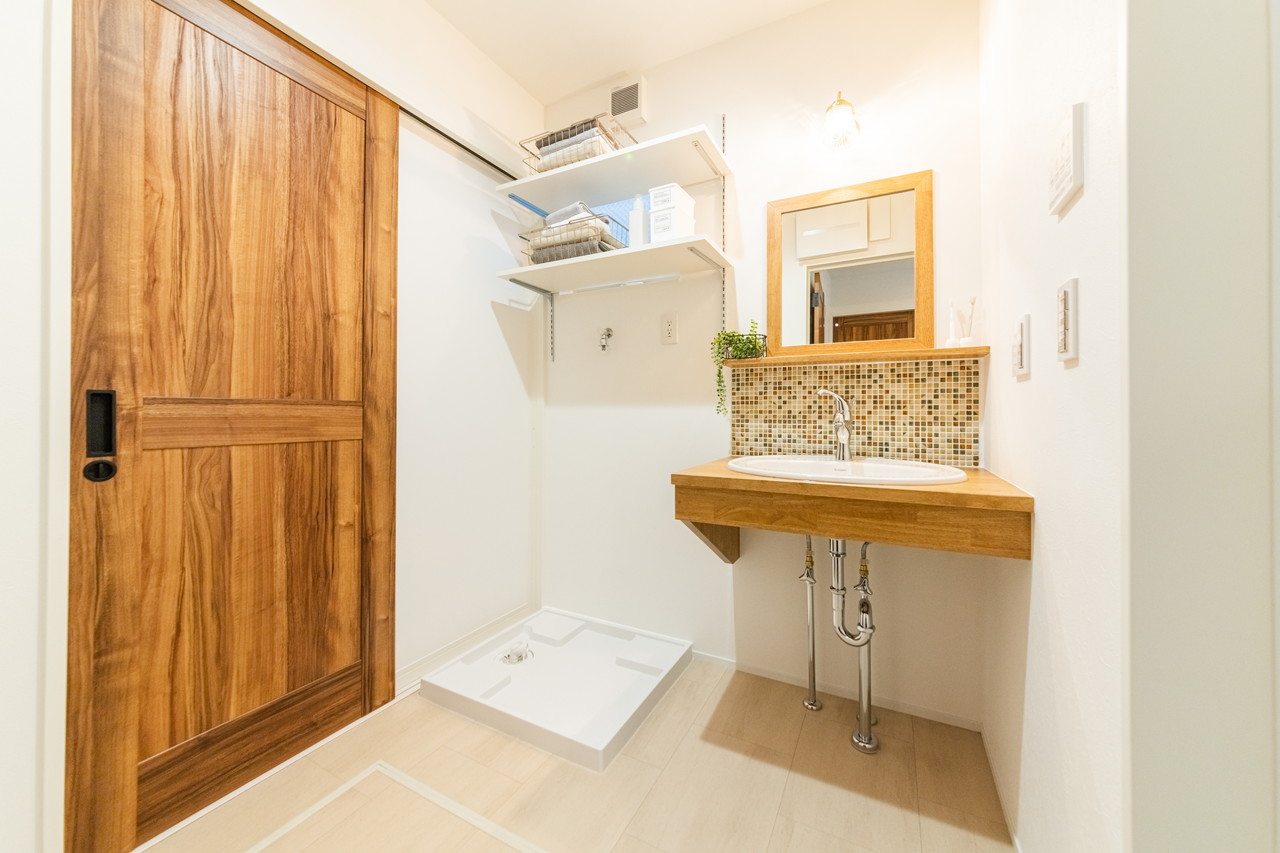 こだわりの造作洗面