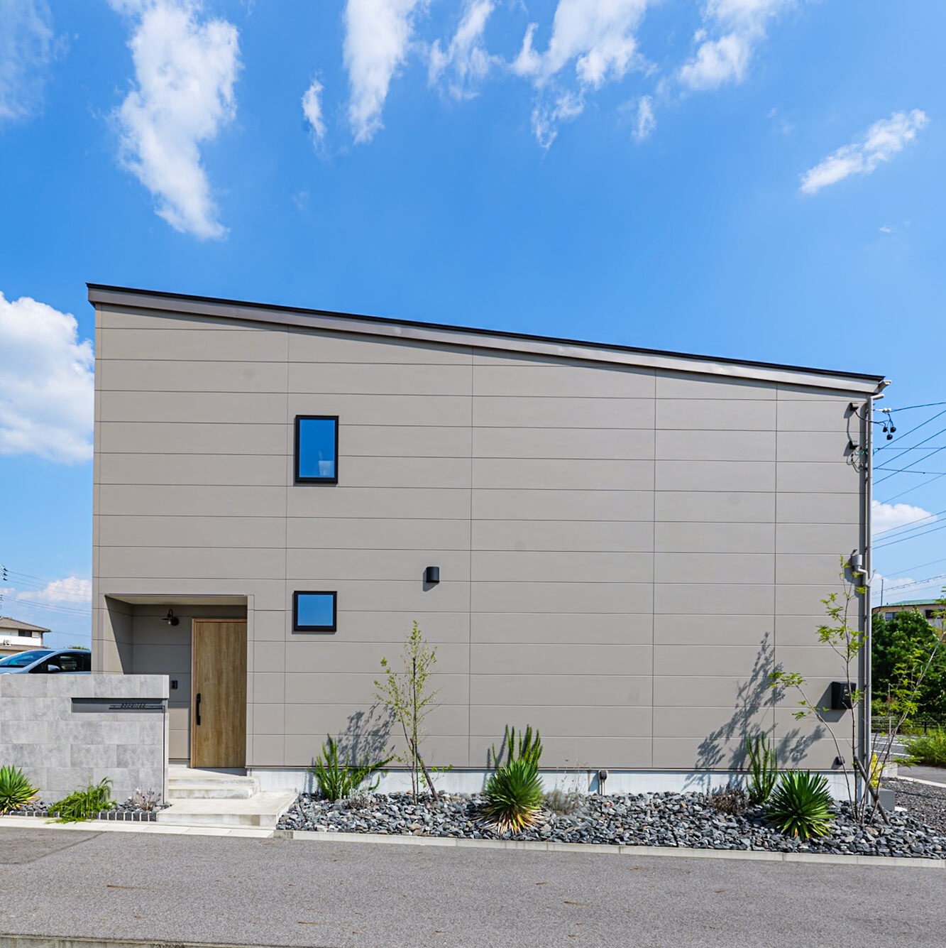 木の表情と開放感を楽しむ、ナチュラルな暮らし