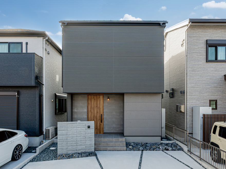 愛知県豊明市新田町│無骨で洗練された空間に、くつろぎのヌックがある家│モデルハウス見学会